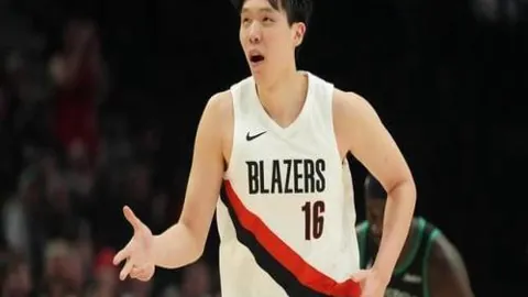 CBA季后赛4月26日：吴前对决上海，浙江精彩瞬间回顾